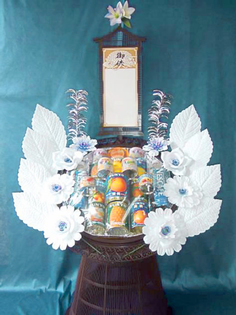 供物（缶詰籠）11,000円（税込）
